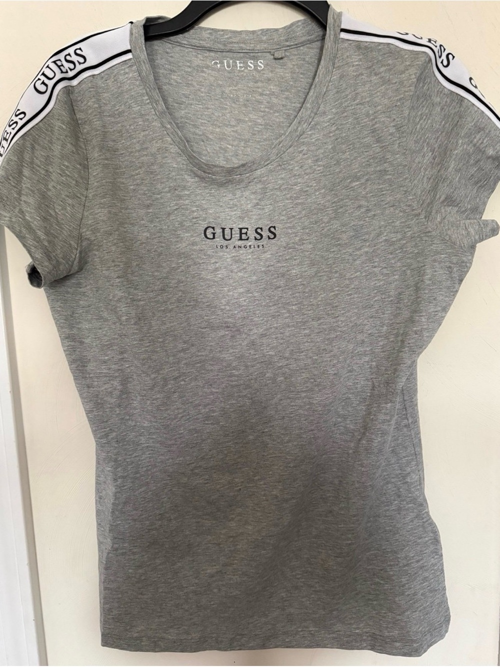 GUESS Heather Gray Short Sleeve Tee
